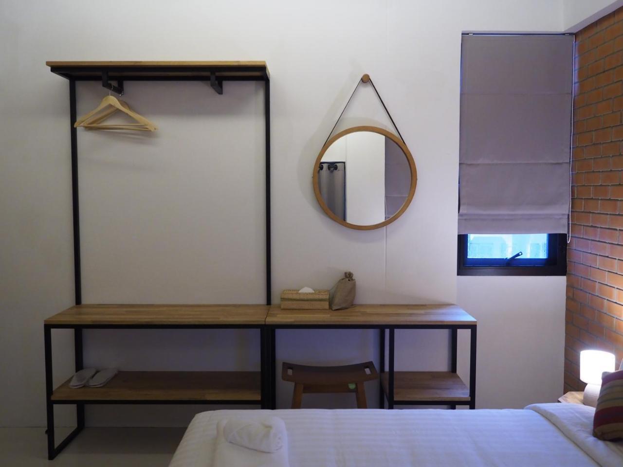 Luck Esan Loft Hotel Ubon Ratchathani Eksteriør billede